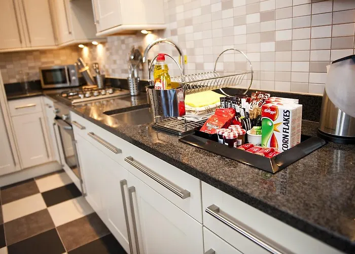 Harbourside With Private Parking *