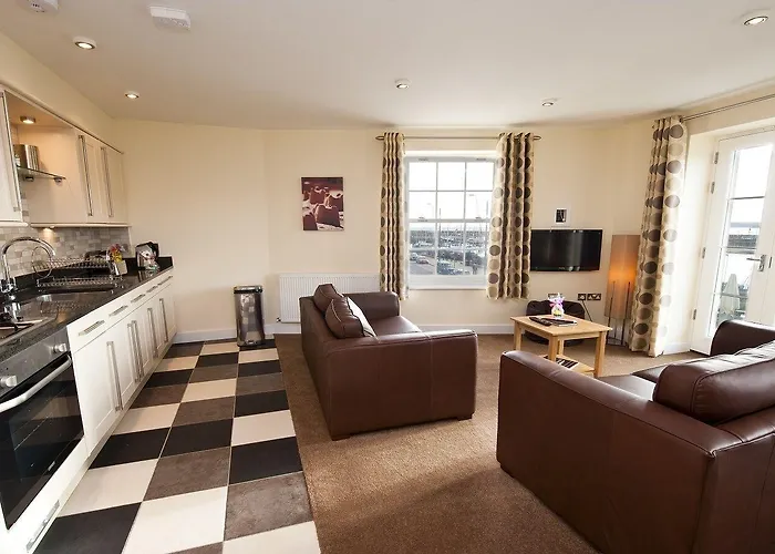 Harbourside With Private Parking スカーバラ