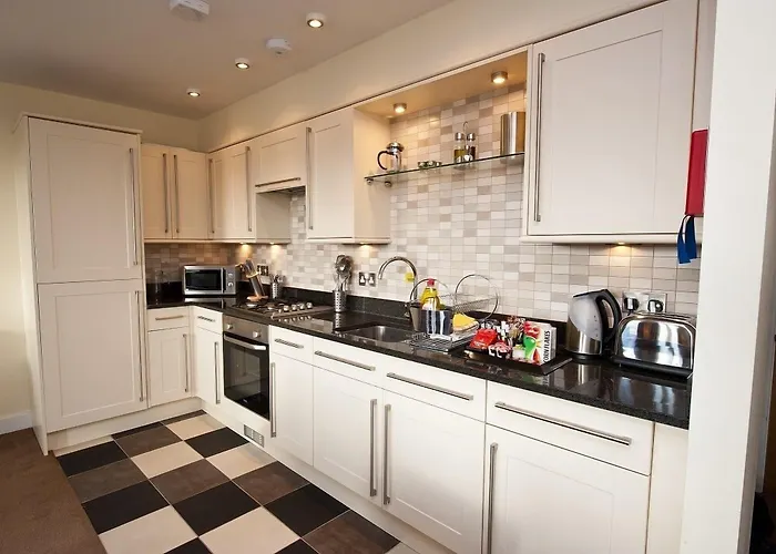 Harbourside With Private Parking