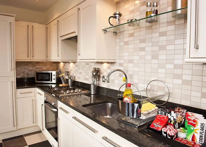 Harbourside With Private Parking